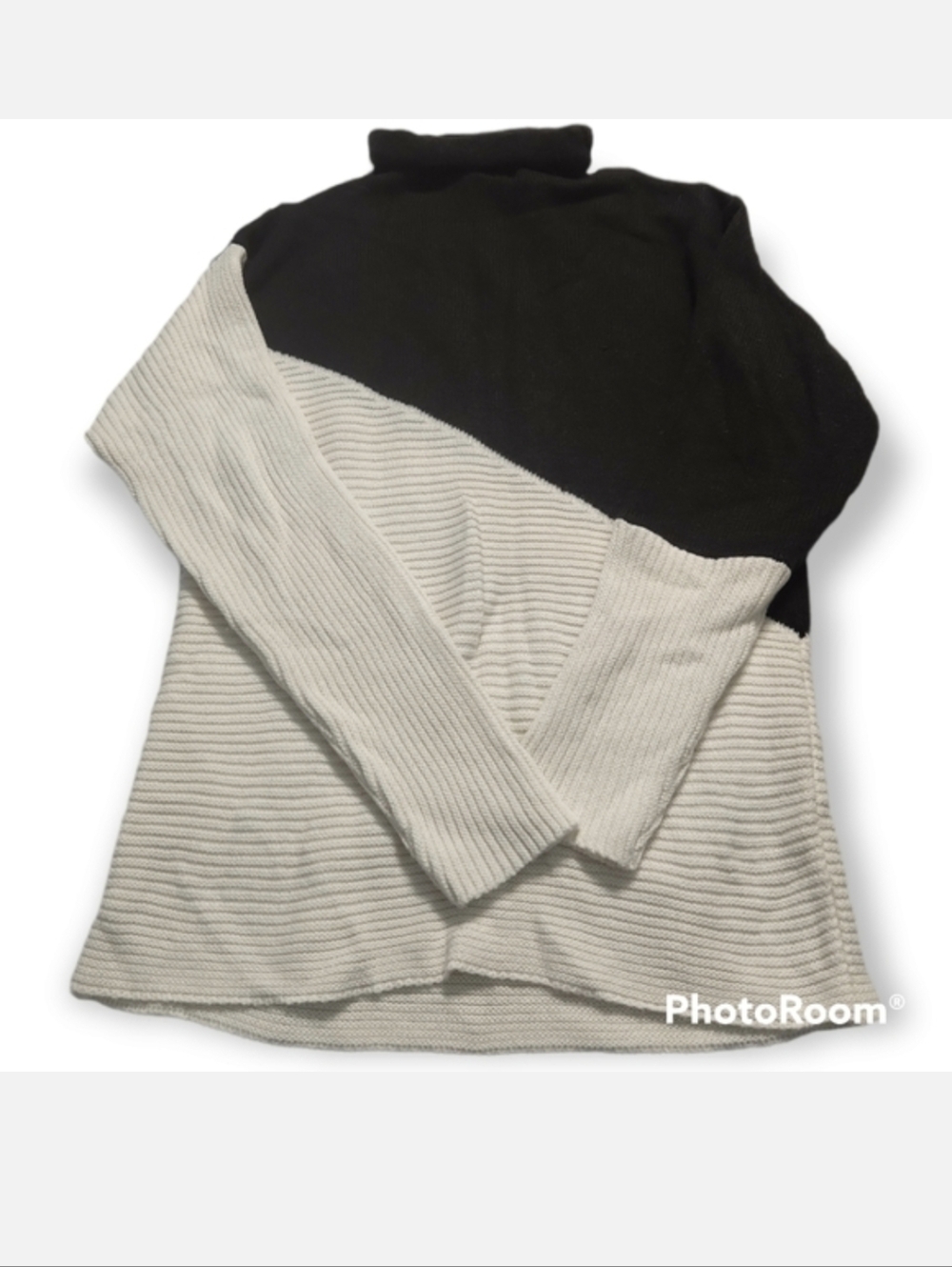 NY & Co Two Tone Sweater